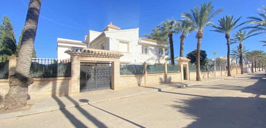 Spain Alicante Get your residency! luxury villa Few Meters from the Beach SVM703147