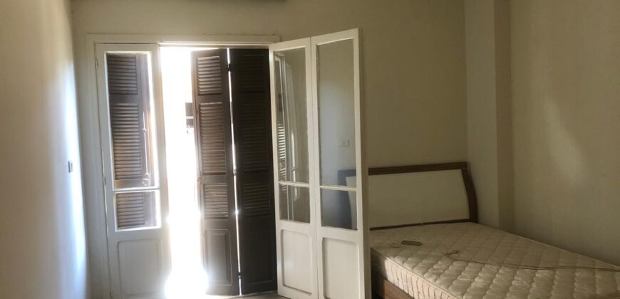 Furnished Apartment for Rent in Achrafieh, no elevator Ref#6362