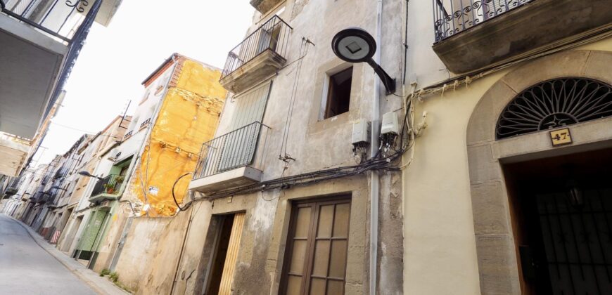 Spain Barcelona building 4 floors need renovation, Perfect for Investors! PR-00261