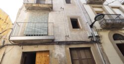 Spain Barcelona building 4 floors need renovation, Perfect for Investors! PR-00261