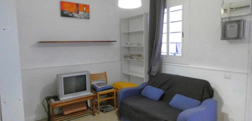 Spain apartment in Barcelona, Investment opportunity! PR-00135