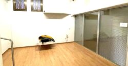 Opportunity! Great premises in Barcelona with 2 offices PR-00167