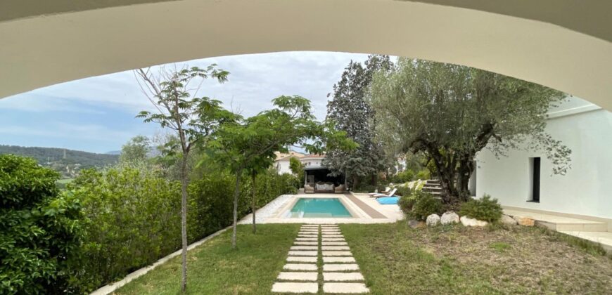 Spain two-storey villa on a 2,000 sqm plot with pool & terrace 3451-02506