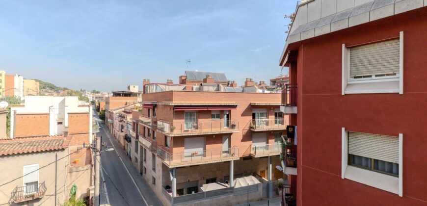 Spain fully renovated apartment in Barcelona, good location PR-00269