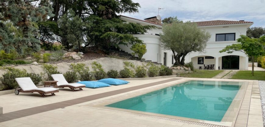 Spain two-storey villa on a 2,000 sqm plot with pool & terrace 3451-02506