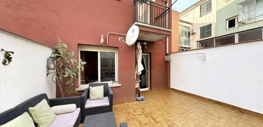 Spain Apartment in a quiet and well-connected area, Barcelona PR-00266