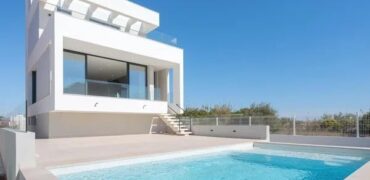 Spain brand new luxurious villa 4 floors few meters from the sea 003995