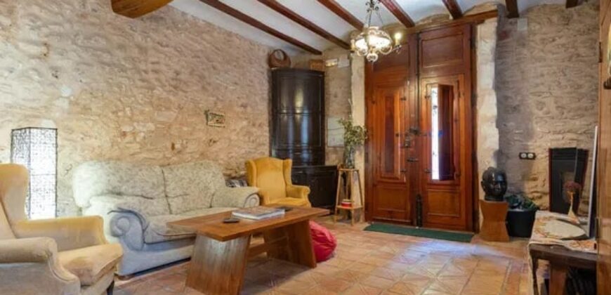 Spain Valencia renovated villa 3 floors with terrace, pool & garden 004955