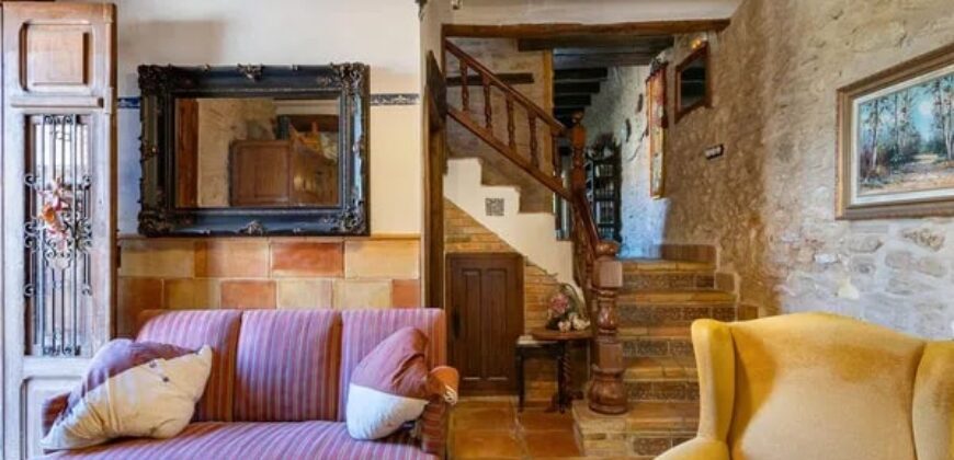 Spain Valencia renovated villa 3 floors with terrace, pool & garden 004955