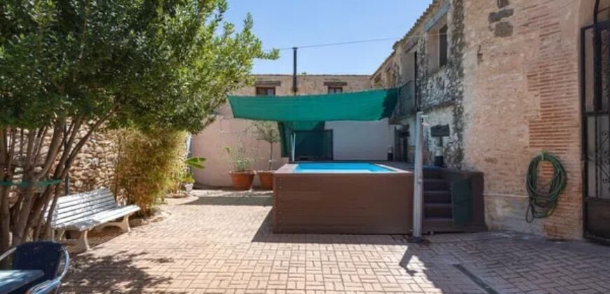 Spain Valencia renovated villa 3 floors with terrace, pool & garden 004955