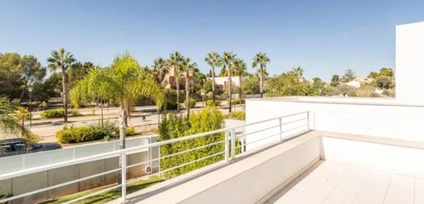 Spain villa in one of the most exclusive residential areas in Valencia 005705