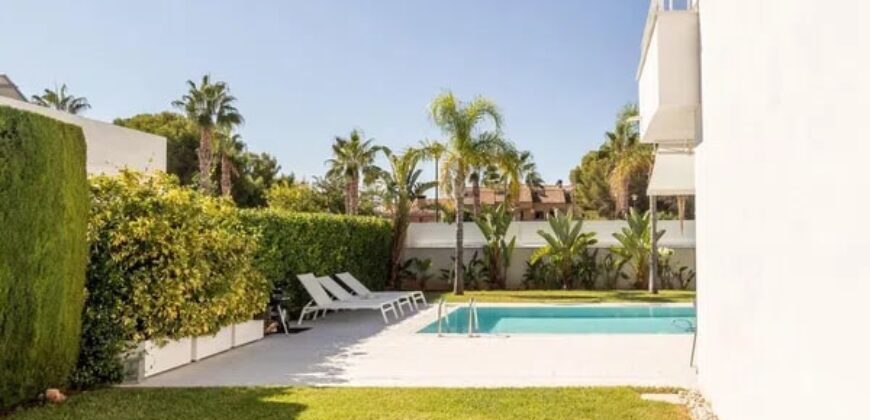 Spain villa in one of the most exclusive residential areas in Valencia 005705