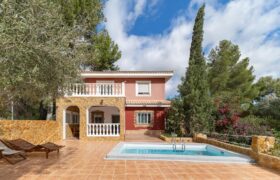 Spain impressive villa 2 floors with terrace, pool and garden 005755