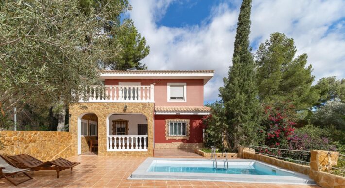 Spain impressive villa 2 floors with terrace, pool and garden 005755