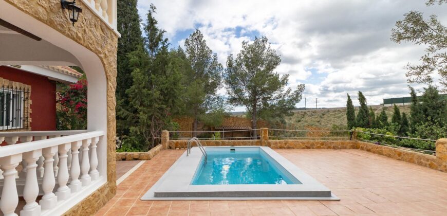 Spain impressive villa 2 floors with terrace, pool and garden 005755