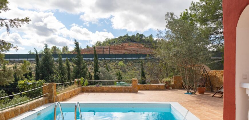 Spain impressive villa 2 floors with terrace, pool and garden 005755