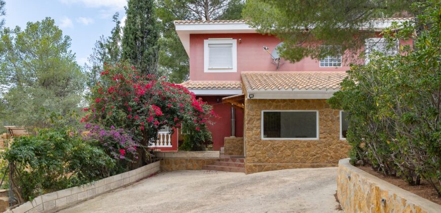 Spain impressive villa 2 floors with terrace, pool and garden 005755