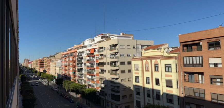 Spain apartment in a privileged location near the sea 006165