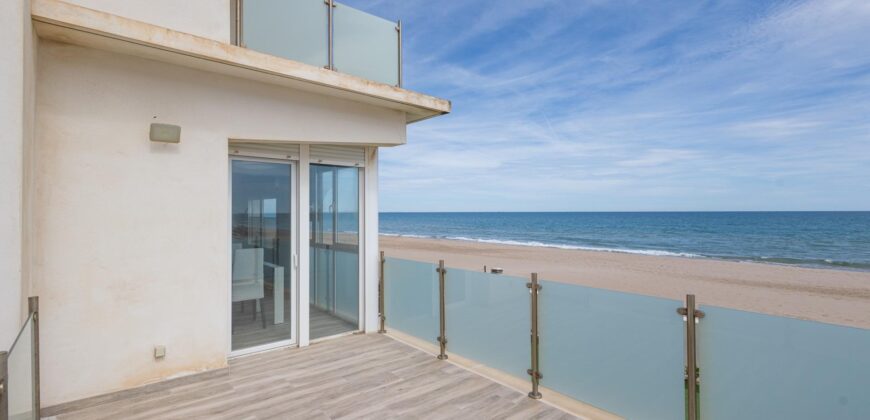 Spain renovated villa three floors in a privileged location with sea views 003885