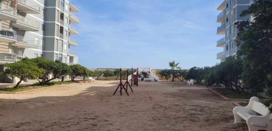 Spain Valencia apartment in a gated complex close to beach 005745