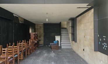 jbeil shop two floors for rent in a commercial area Ref#6426