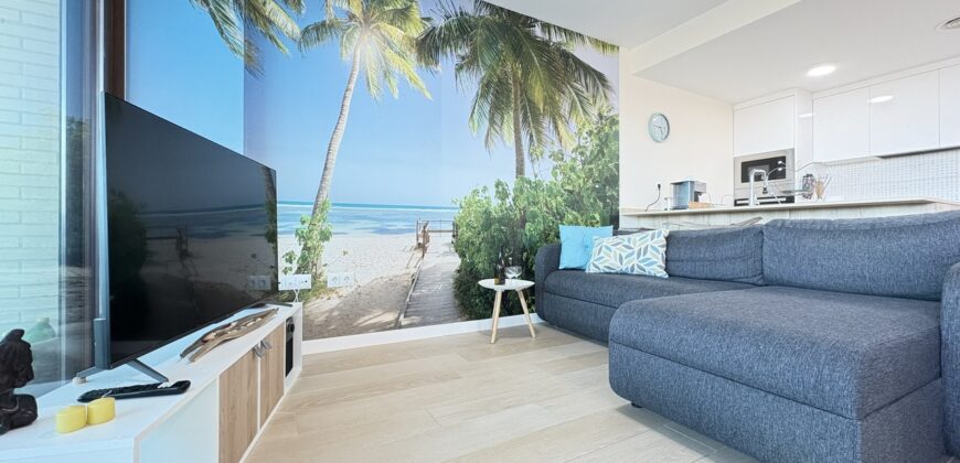 Spain Get your residency! Stunning beachfront apartment SVM737596