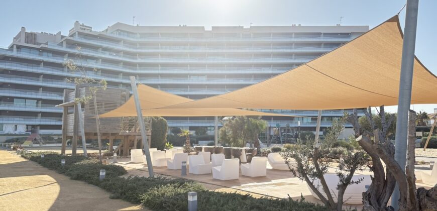 Spain Get your residency! Stunning beachfront apartment SVM737596