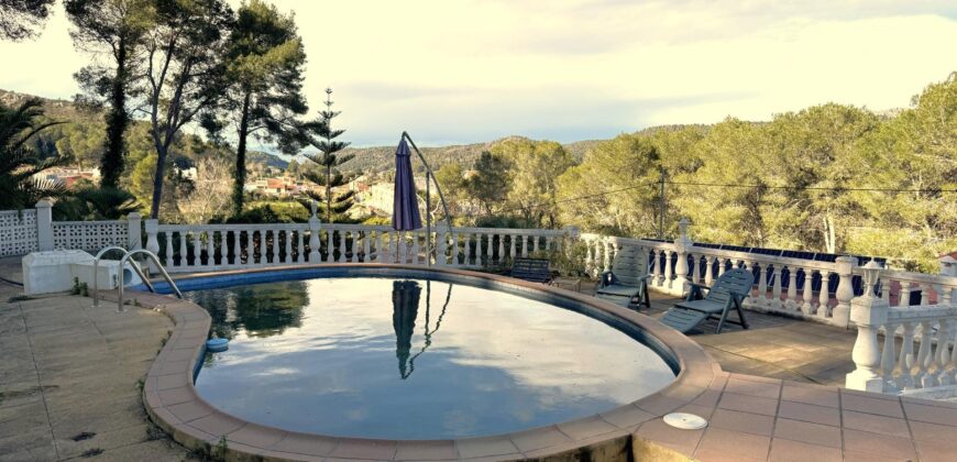 Spain Get your residency! villa on a large plot, prime location 006185