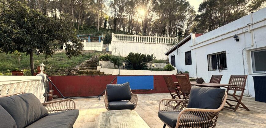 Spain Get your residency! villa on a large plot, prime location 006185