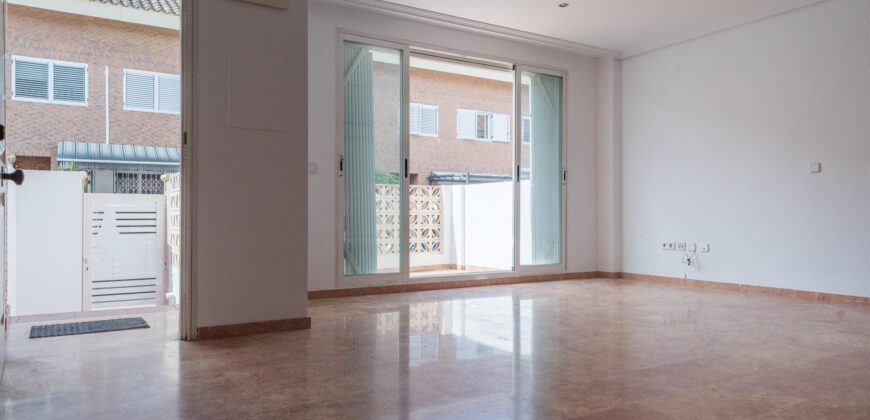 Spain semi detached house three story in the most attractive area 002995