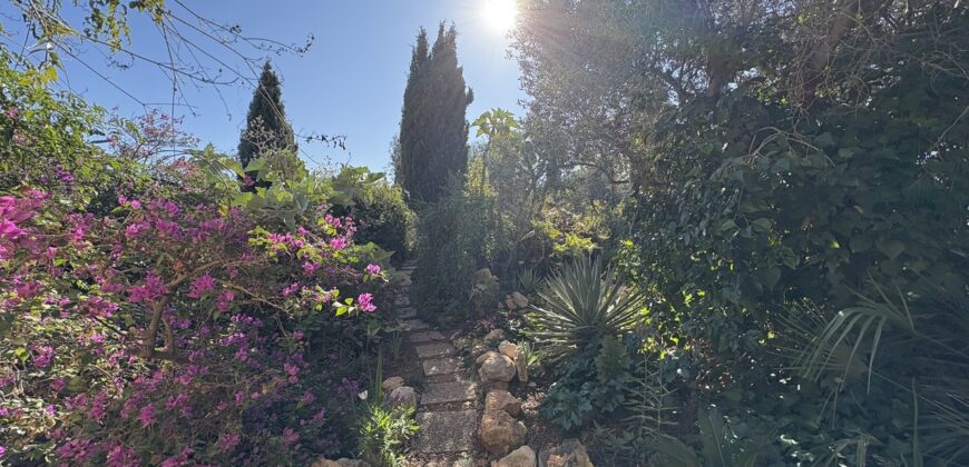 Spain villa in Cartagena on a large plot 6560 sqm, quiet area SVM718630