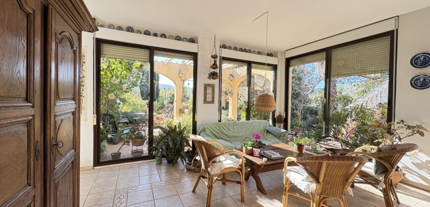 Spain villa in Cartagena on a large plot 6560 sqm, quiet area SVM718630