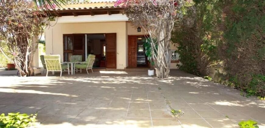 Spain Get your residency! semi-detached villa very close to the beach RML-02448