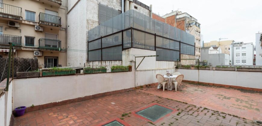 Spain Get your residency! apartment with 50 sqm terrace in Barcelona PR-00301