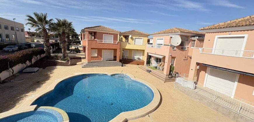 Spain Murcia Get your residency! villa 2 floors in a gated community SVM720712