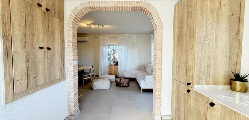 Spain Get your residency! Villa 3 floors on a large 22,595 sqm plot SVM722363