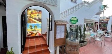 Spain equipped pizzeria with 2 terraces, exceptional location RML-02488