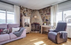 Spain Barcelona Get your residency! house in a quiet area PR-00307