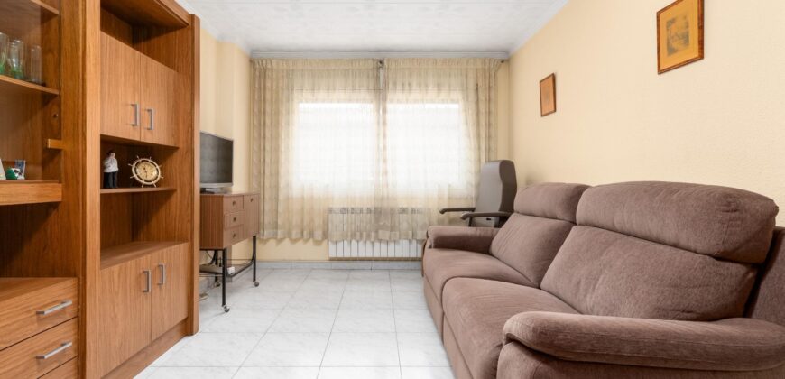 Spain Barcelona get your residency! apartment in a nice location PR-00305