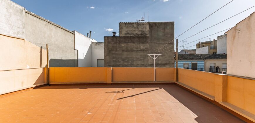 Spain Get your residency! house in a quiet area with terrace 006495
