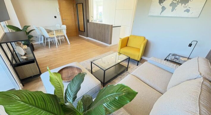 Spain Get your residency! Beautifully renovated apartment + terrace SVM728933