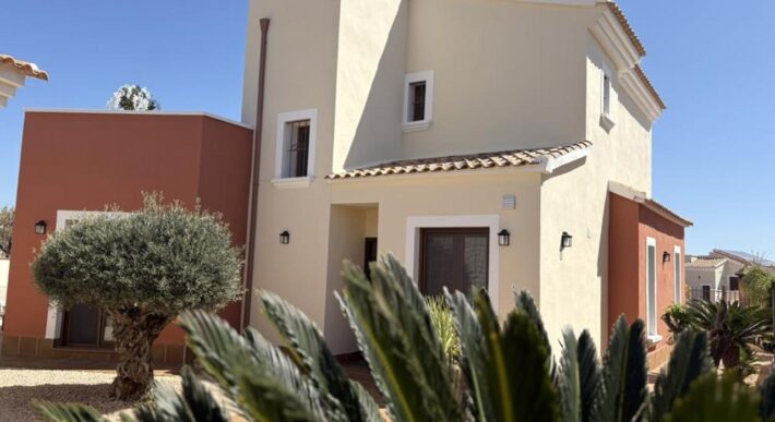 Spain Get your residency! luxurious villa in a private community SVM728520