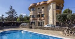 Spain Get your residency! Individual villa in a quiet area PR-00308