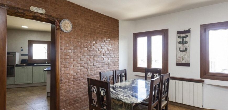 Spain Get your residency! Individual villa in a quiet area PR-00308