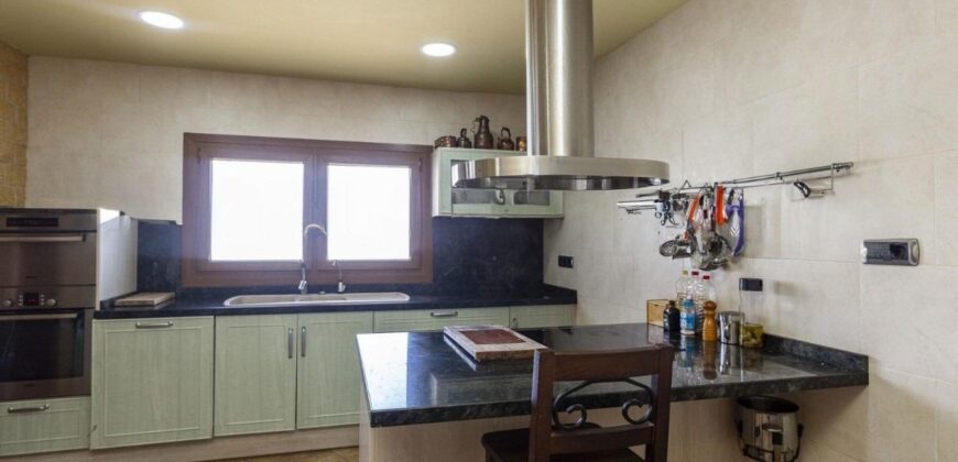 Spain Get your residency! Individual villa in a quiet area PR-00308
