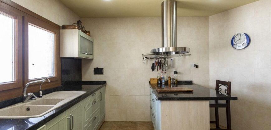 Spain Get your residency! Individual villa in a quiet area PR-00308