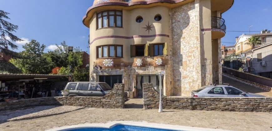 Spain Get your residency! Individual villa in a quiet area PR-00308