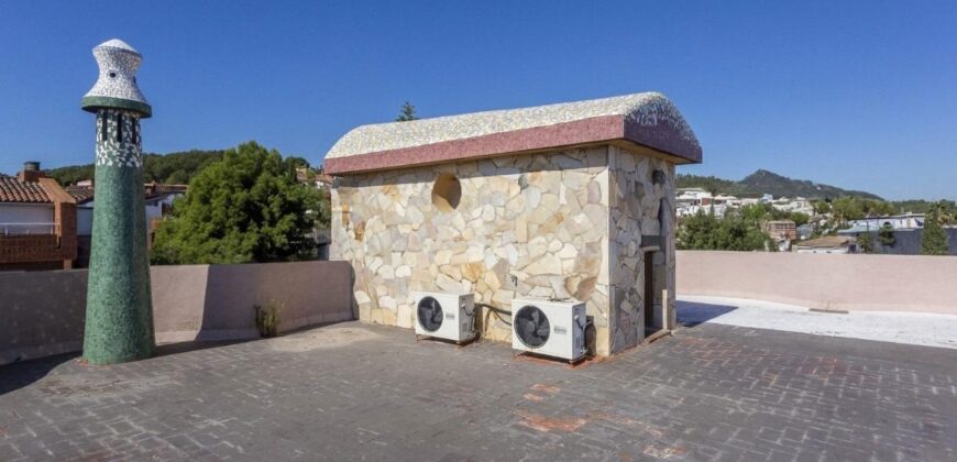 Spain Get your residency! Individual villa in a quiet area PR-00308