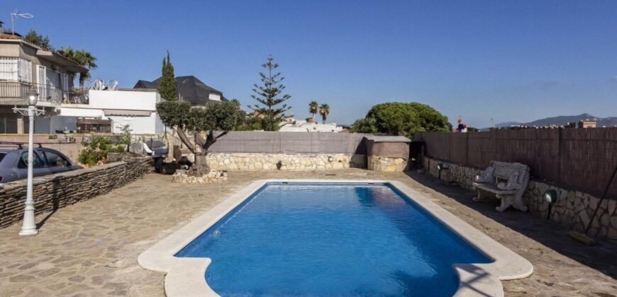Spain Get your residency! Individual villa in a quiet area PR-00308