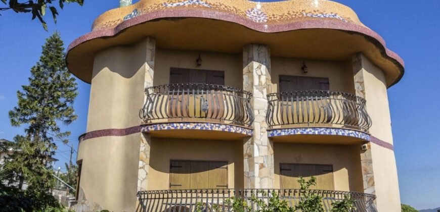 Spain Get your residency! Individual villa in a quiet area PR-00308